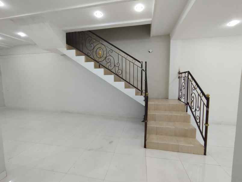 dijual ruko gudang kantor kalicacing salatiga