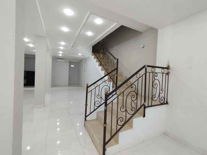 dijual ruko gudang kantor kalicacing salatiga