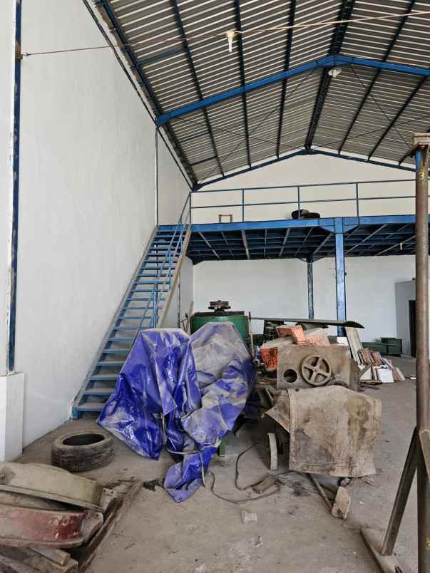 dijual ruko gudang kantor kedinding