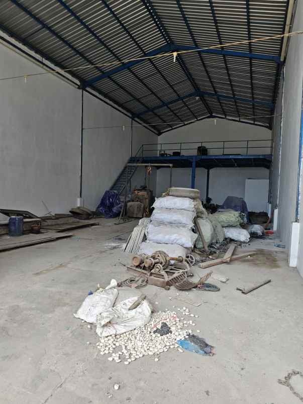 dijual ruko gudang kantor kedinding