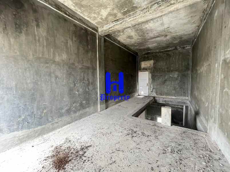 dijual ruko gudang kantor komplek royal monaco jalan