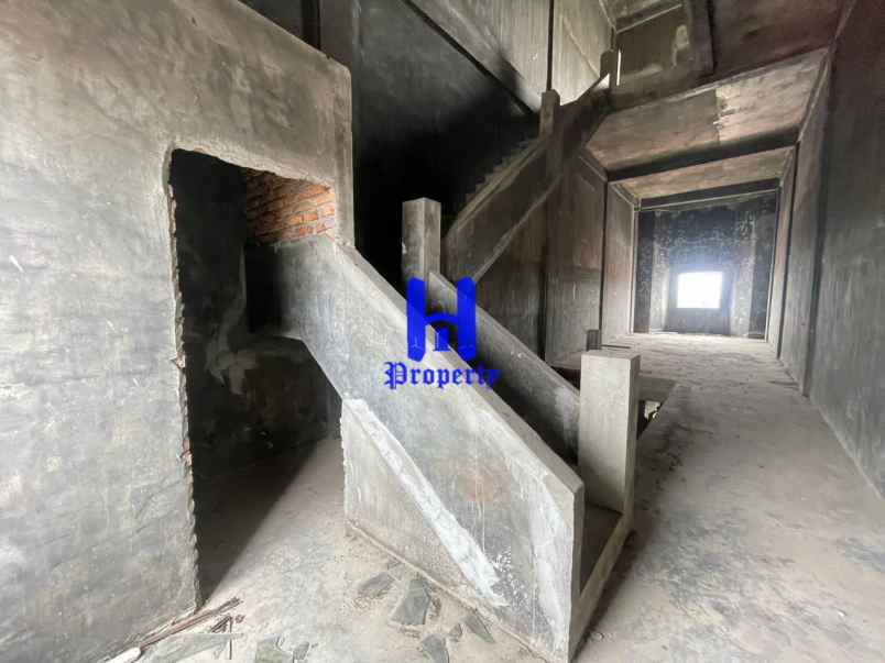 dijual ruko gudang kantor komplek royal monaco jalan