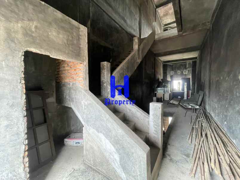 dijual ruko gudang kantor komplek royal monaco jalan