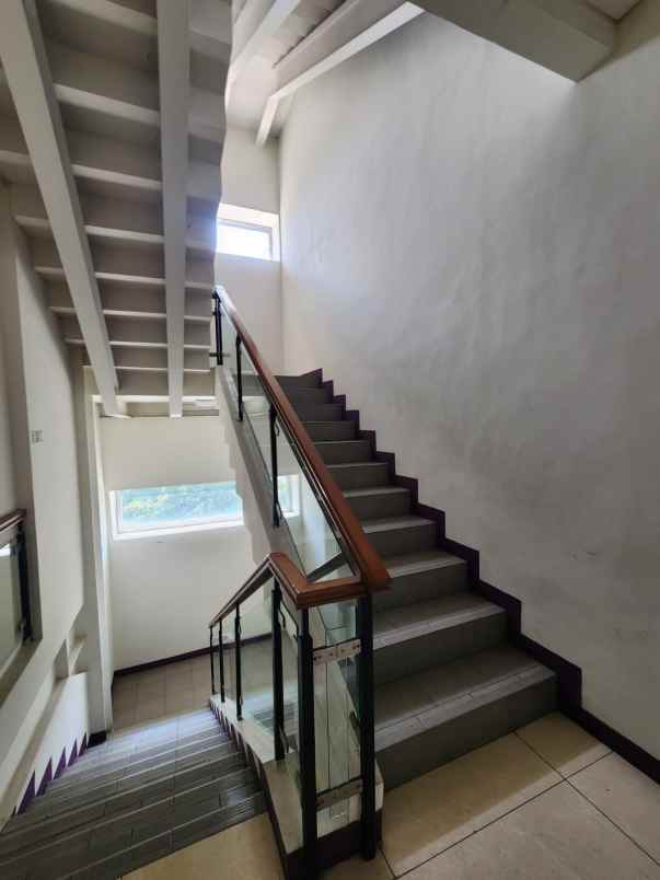 dijual ruko gudang kantor rawamangun