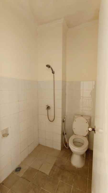 dijual ruko gudang kantor ruko grand wisata jl