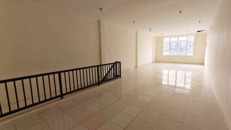 dijual ruko gudang kantor ruko grand wisata jl