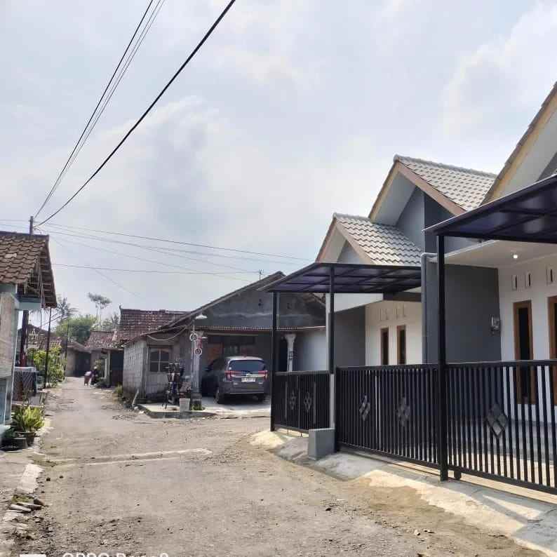 dijual rumah 1 5 km ke kelurahan