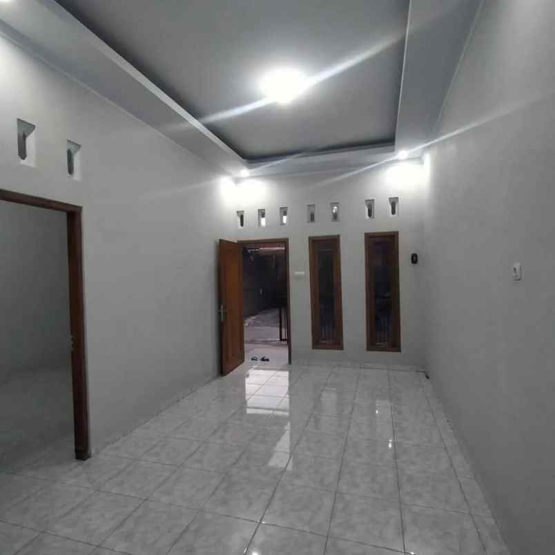 dijual rumah 1 5 km ke kelurahan