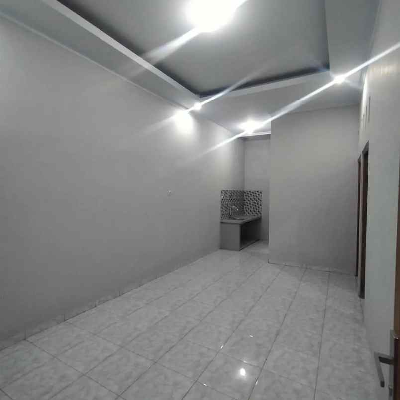 dijual rumah 1 5 km ke kelurahan