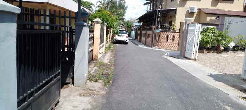 dijual rumah 2 lantai