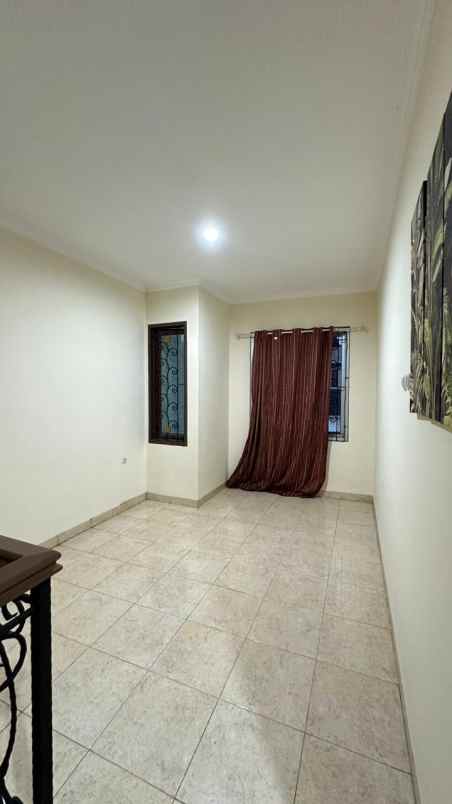 dijual rumah 2 lantai furnished di citra gran cibubur