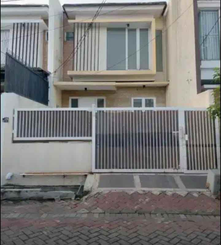 dijual rumah 2 lantai nirwana eksekutif surabaya timur