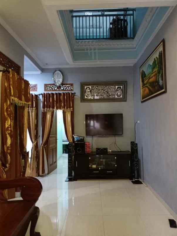 dijual rumah 2lt bagus strategis di bojongsari depok