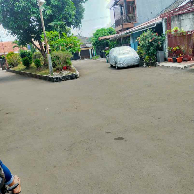 dijual rumah 2lt bagus strategis di bojongsari depok
