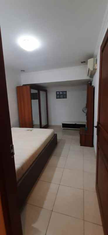 dijual rumah 5 menit dari metro indah mall