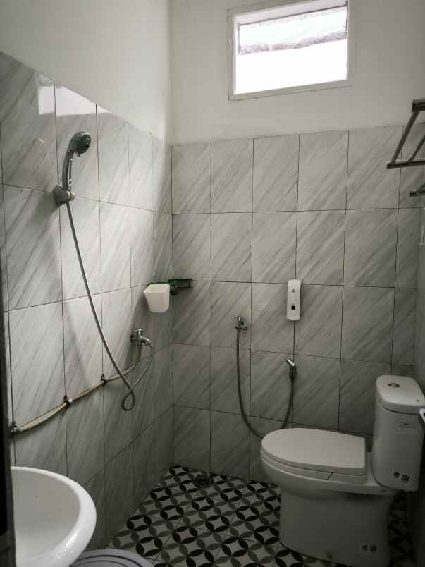 dijual rumah arcamanik