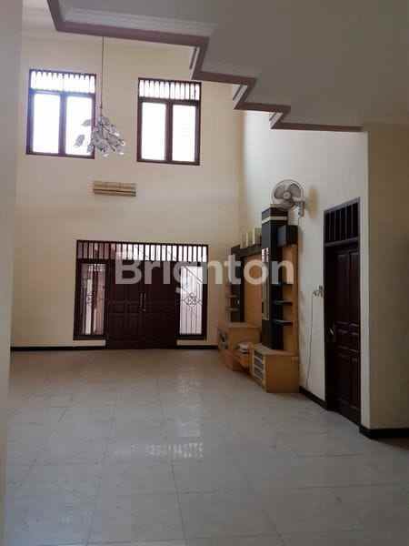 dijual rumah babatan panmtai