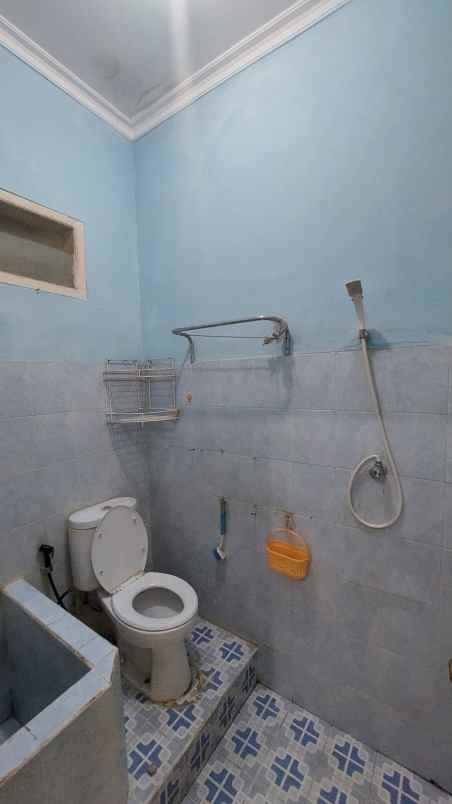 dijual rumah babatan pantai