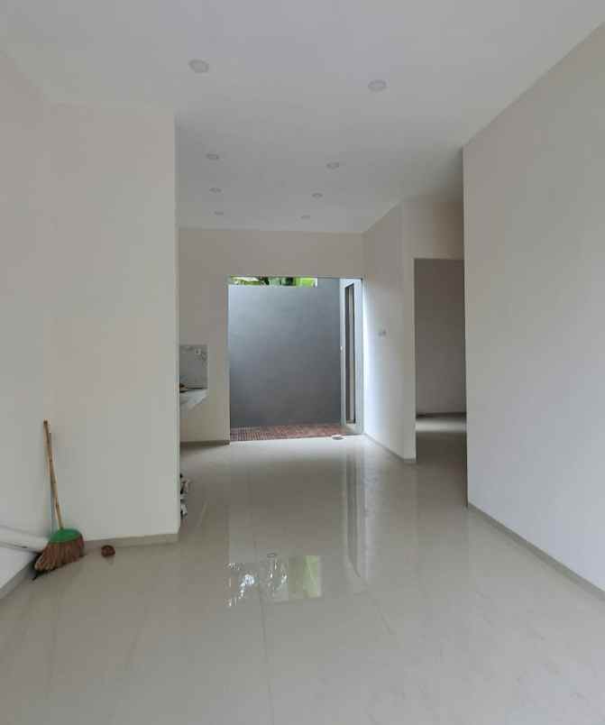 dijual rumah banguntapan