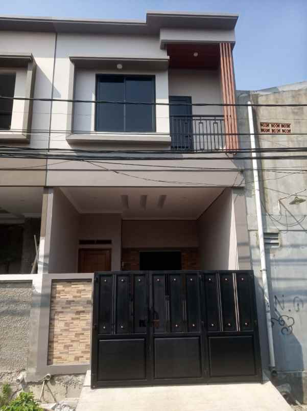 dijual rumah baru di cipondoh makmur tangerang
