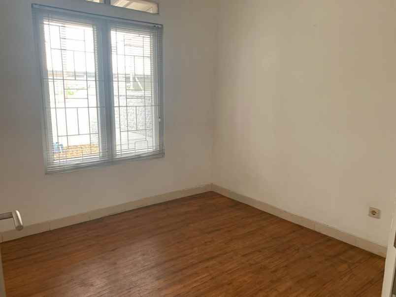 dijual rumah bella casa depok
