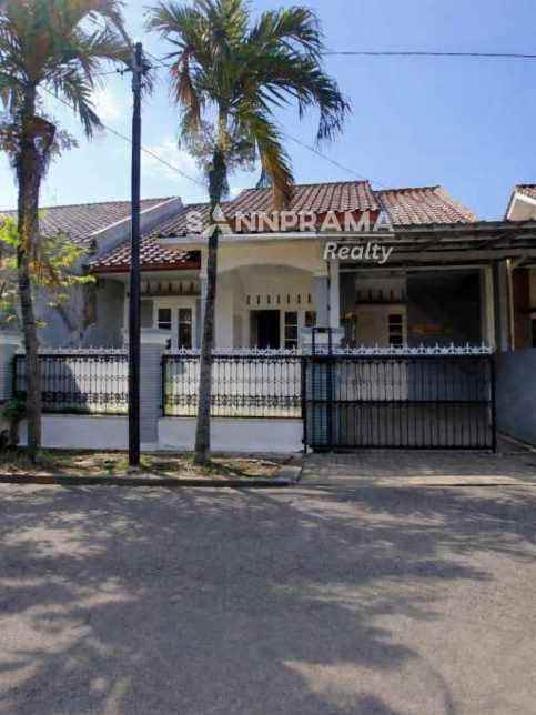 dijual rumah bella casa residence