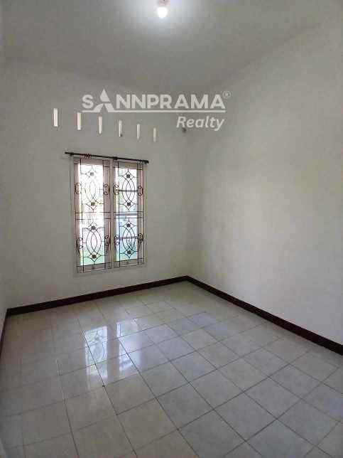 dijual rumah bella casa residence