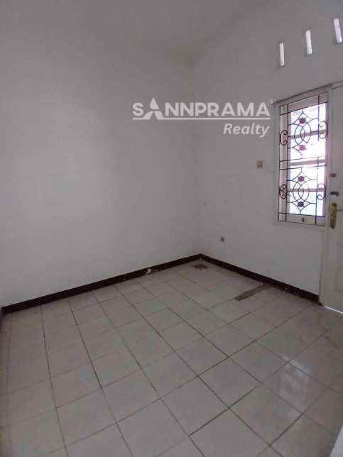 dijual rumah bella casa residence