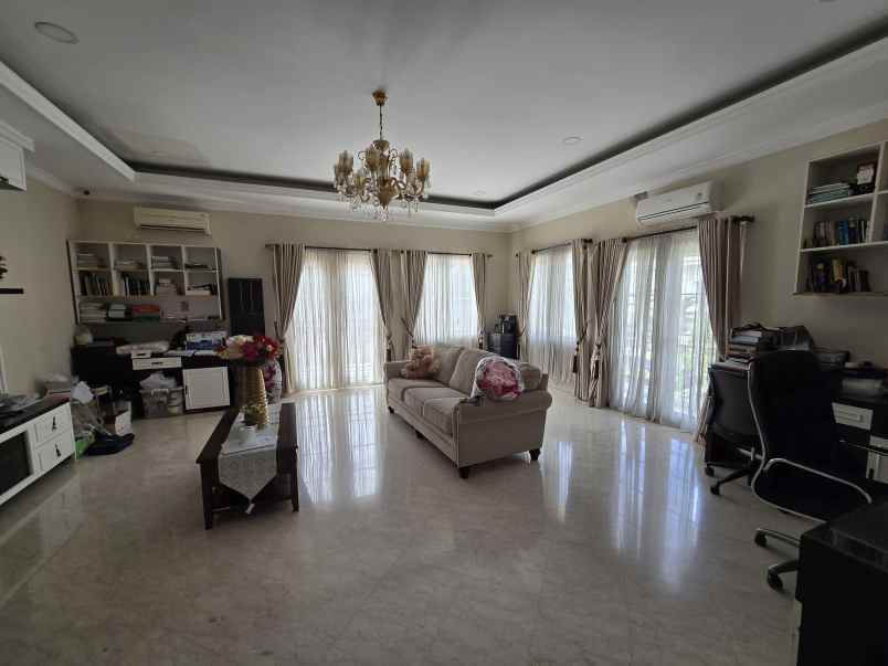 dijual rumah bencongan