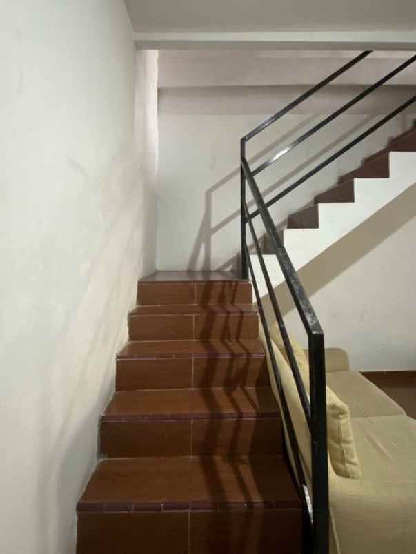 dijual rumah bintaro sek 3a