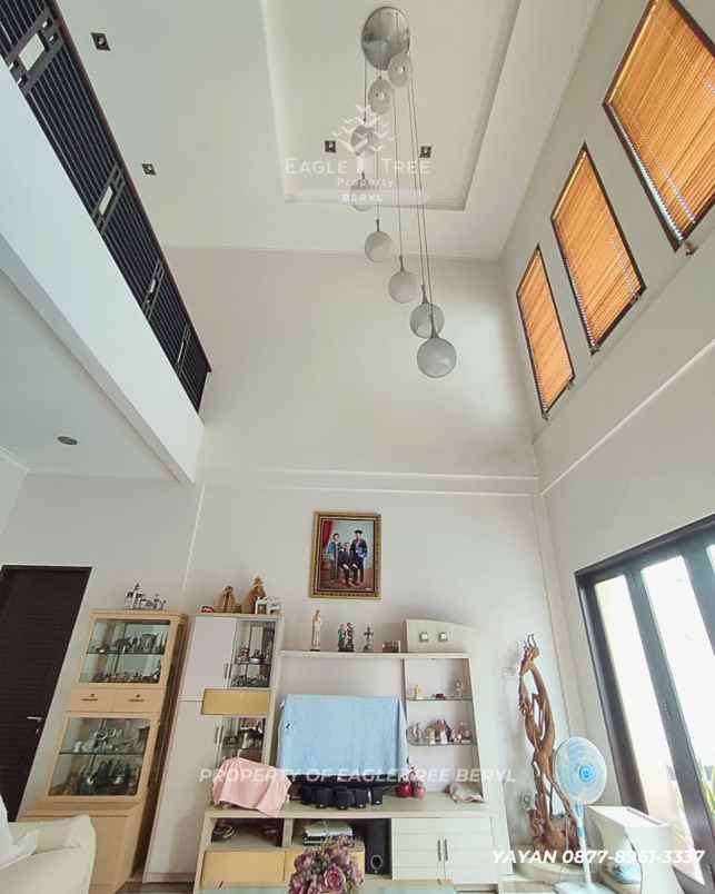 dijual rumah bintaro sek 9 tangsel