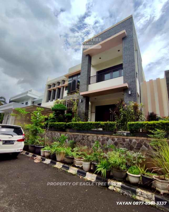 dijual rumah bintaro sek 9 tangsel