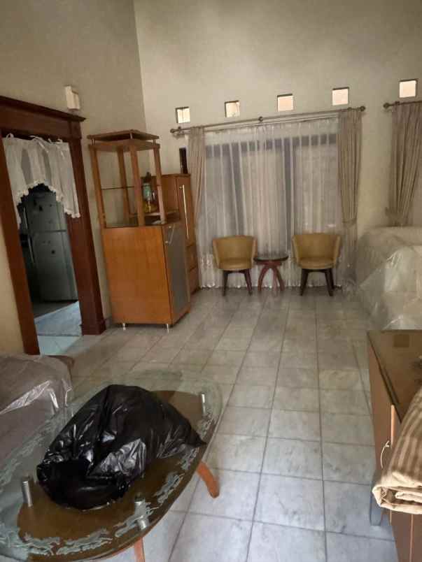 dijual rumah bintaro sektor 9