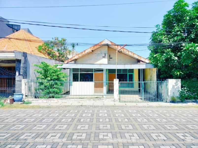 dijual rumah bratang gede wonokromo
