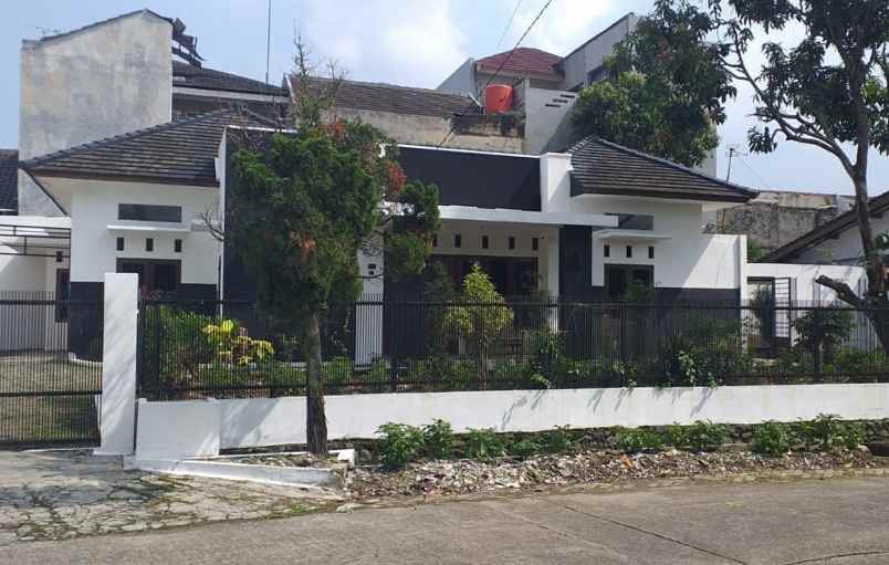 dijual rumah bukit cimanggu city