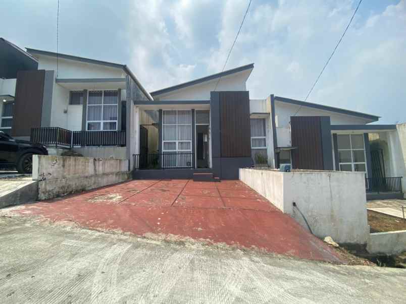 dijual rumah caringin bogor
