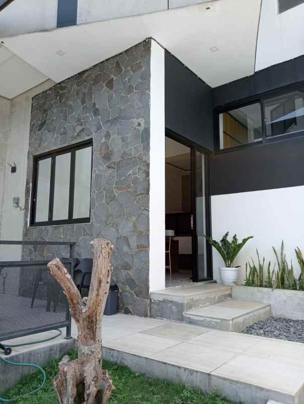 dijual rumah cikutra atas bandung