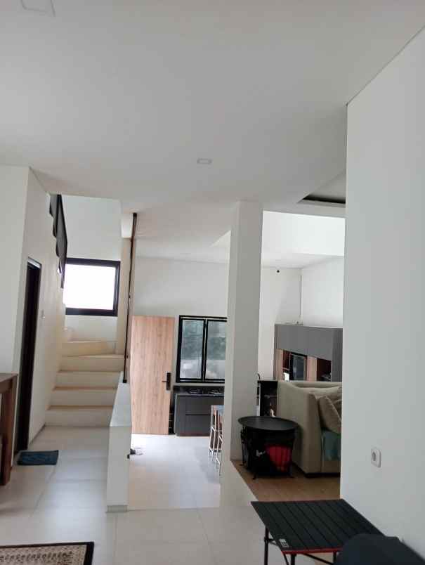 dijual rumah cikutra atas bandung