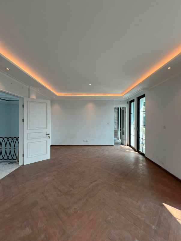 dijual rumah cilandak barat