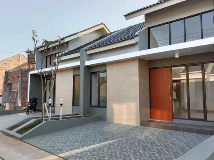 dijual rumah cilangkap tapos depok