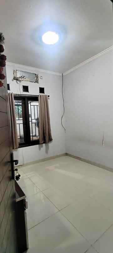 dijual rumah ciledug tangerang