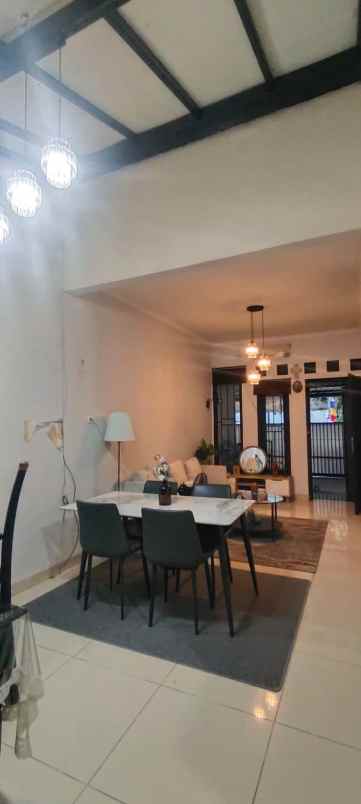 dijual rumah ciledug tangerang