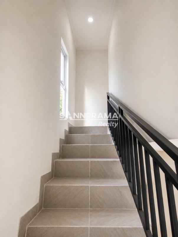 dijual rumah cinangka