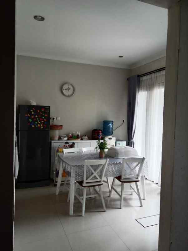 dijual rumah cipageran cimahi