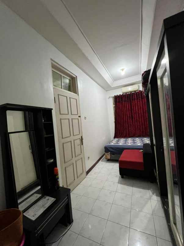 dijual rumah ciputat jombang