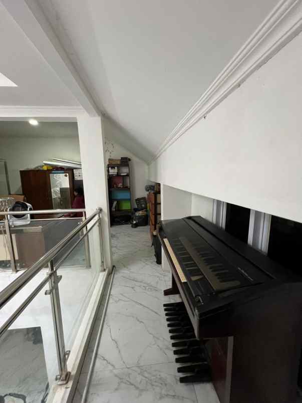 dijual rumah ciputat jombang