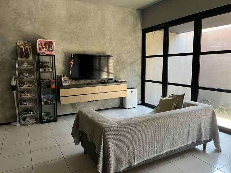 dijual rumah cisaranten wetan arcamanik