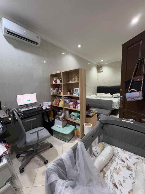 dijual rumah citra 1