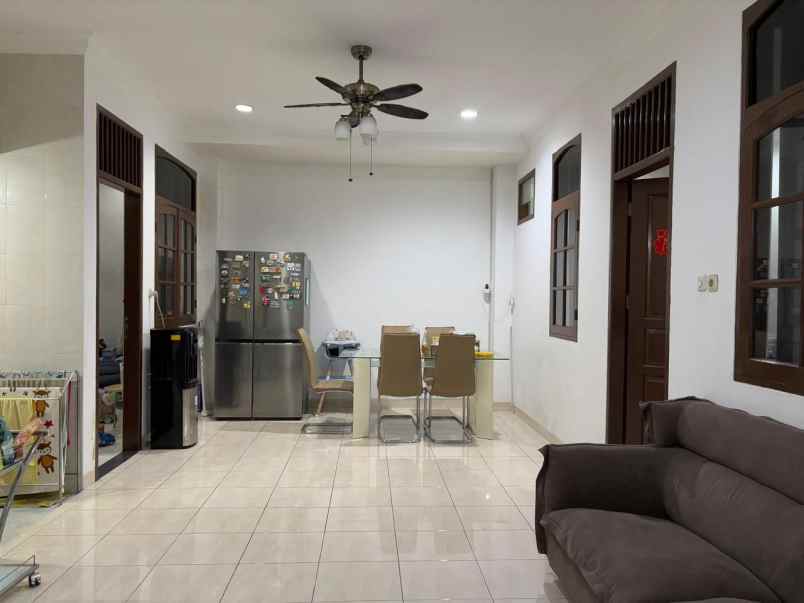 dijual rumah citra 1