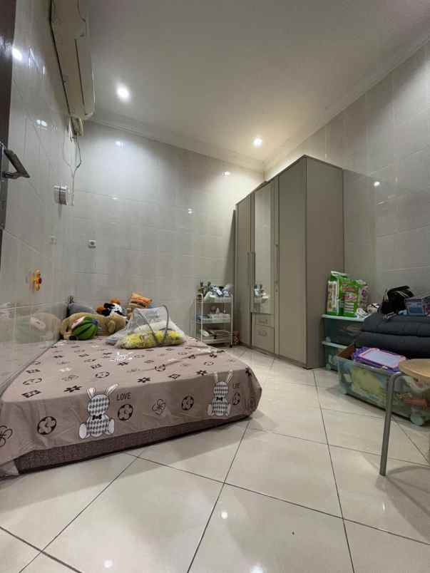 dijual rumah citra 1